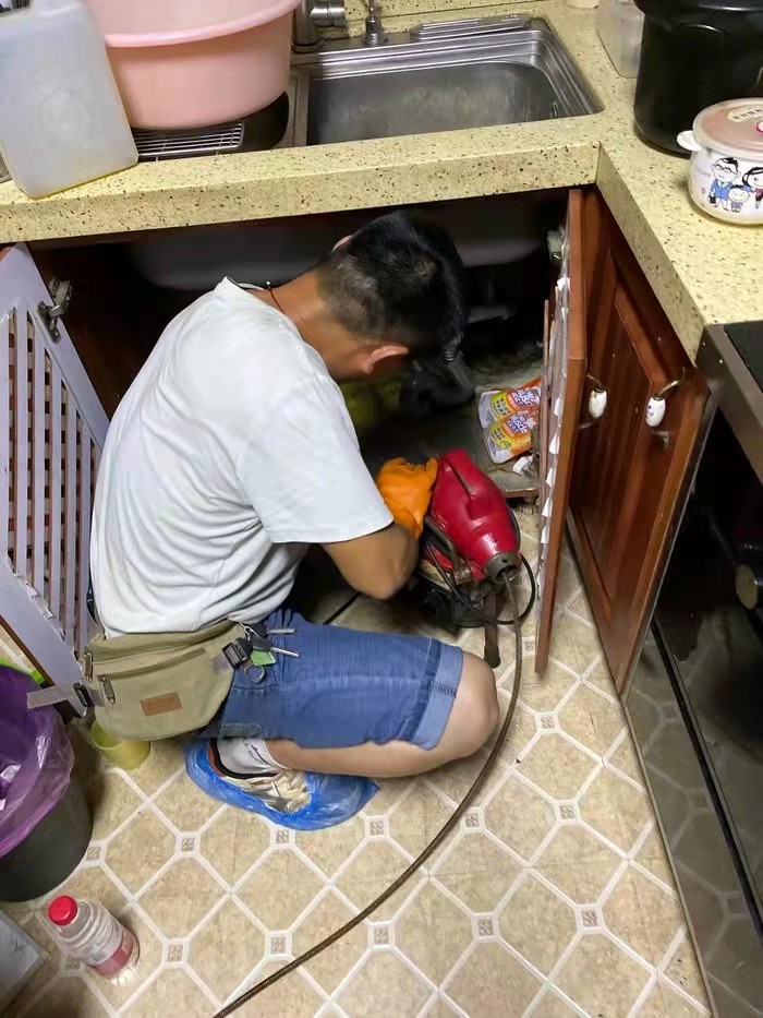 感城镇通下水道