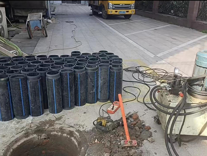 感城镇PE置换管厂家 DN315置换管 非开挖管短管置换